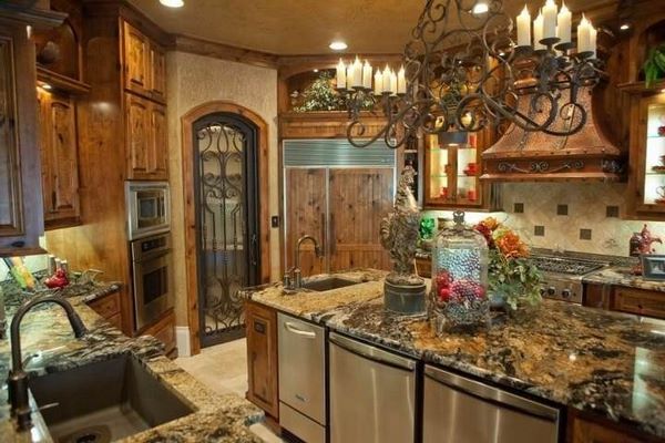 how to decorate your kitchen in Tuscan style