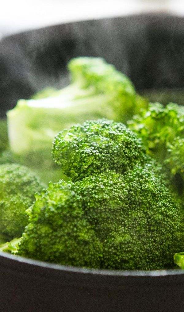 steamed broccoli healthy vegetables