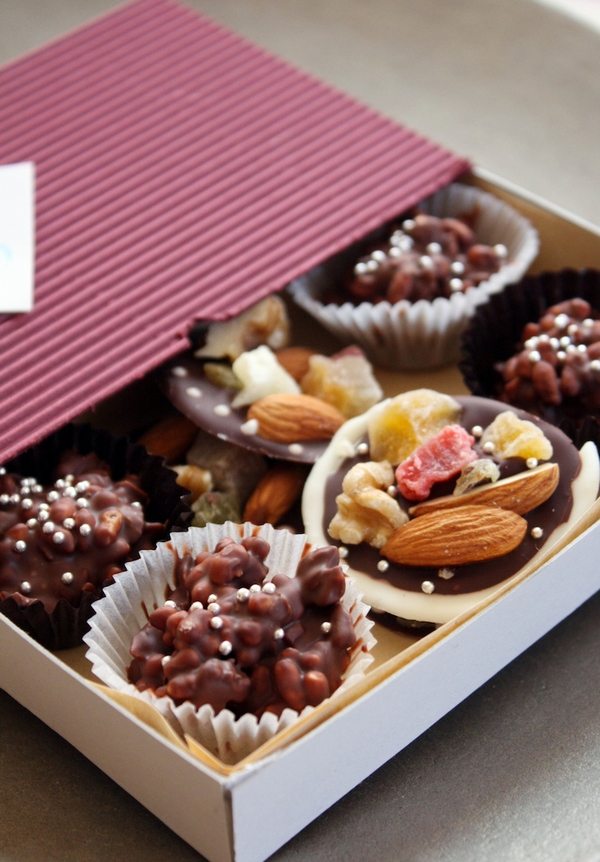 surprise gift ideas for mothers chocolates
