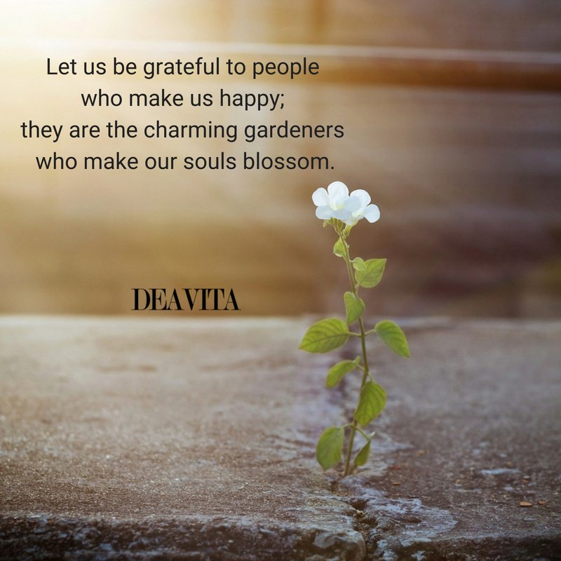 Short motivational quotes Let us be grateful to people who make us happy