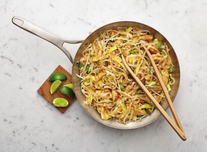 best-chicken-pad-thai-recipes-noodles-peanuts