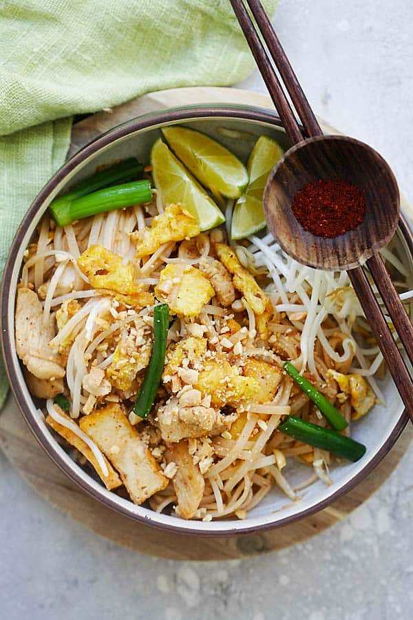 chicken pad thai in a bowl easy dinner recipes