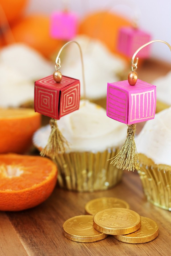 DIY chinese new year paper lantern cupcake topper creative table decorating ideas