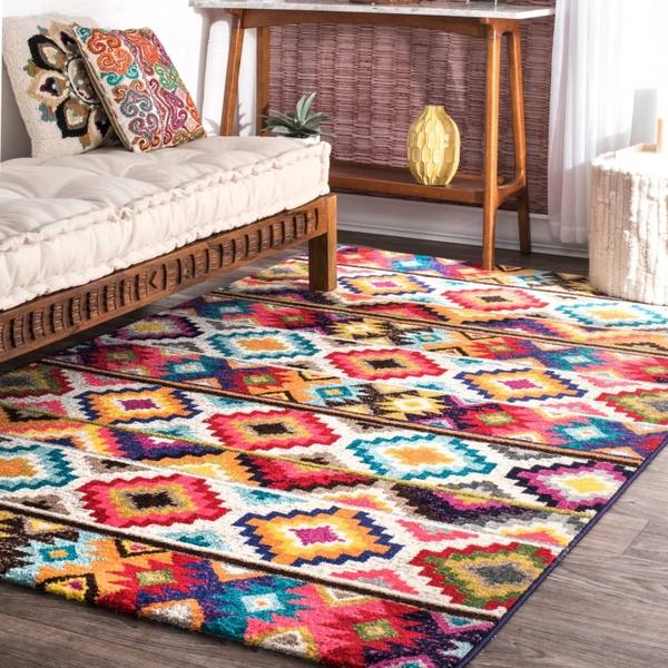 ethnic rug with geometric pattern living room bedroom ideas