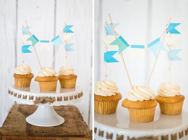 quick and easy DIY cupcake decoration ideas paper flags
