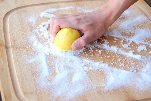 eco friendly homemade cleaners for cutting boards