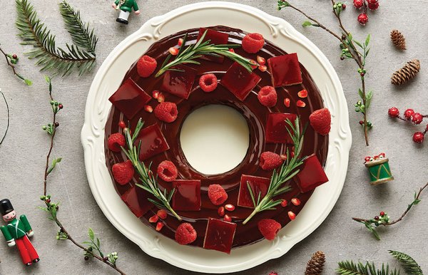 Christmas desserts ideas edible wreaths table decoration