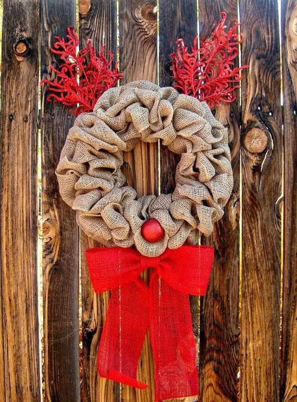 DIY christmas burlap wreath rudolf reindeer