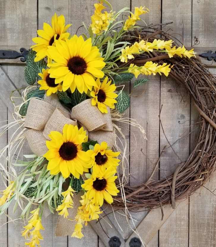 DIY grapevine and sunflowers wreath with burlap bow