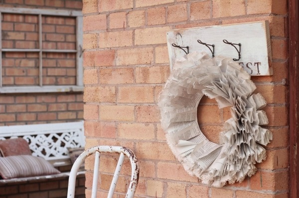 DIY wall hangers for storing wreaths