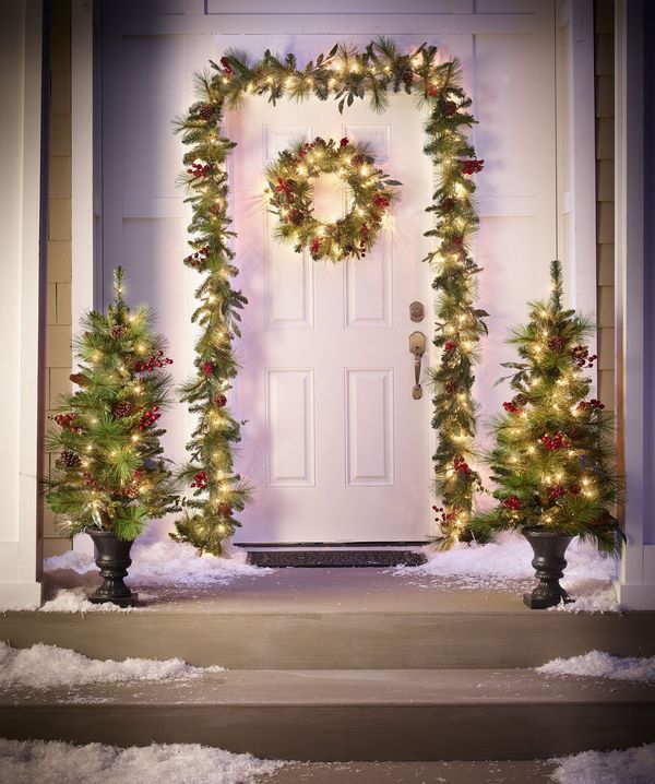 How to measure for wreaths and garlands Christmas decorating ideas
