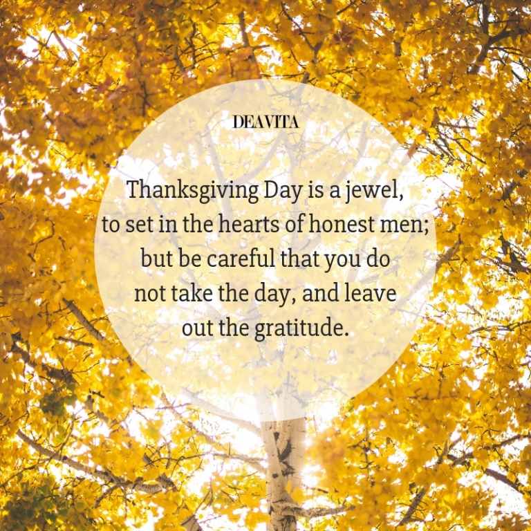 Thanksgiving Day and gratitude quotes and inspirational sayings with photos