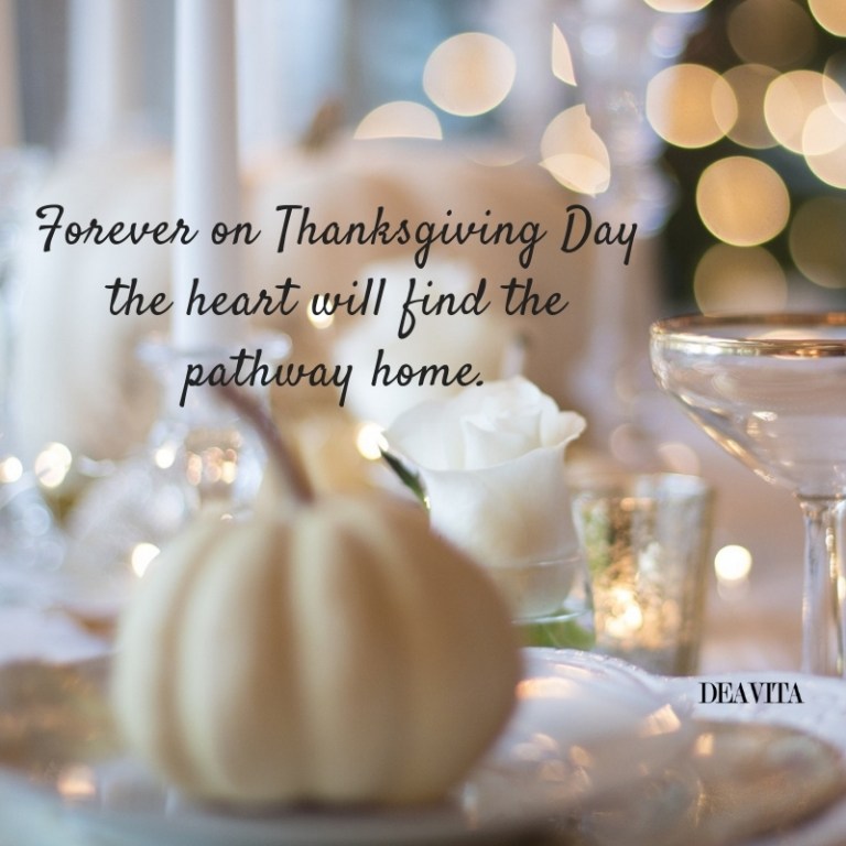 Thanksgiving Day quotes and sayings greeting cards for family and friends