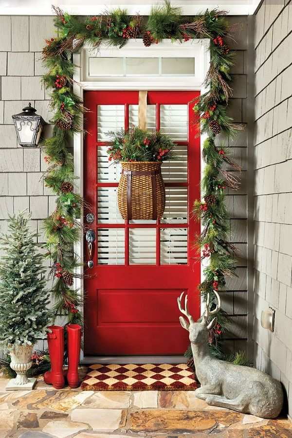 beautiful front door Christmas decorations garlands