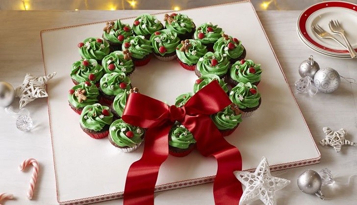 christmas cupcake wreath festive desserts ideas
