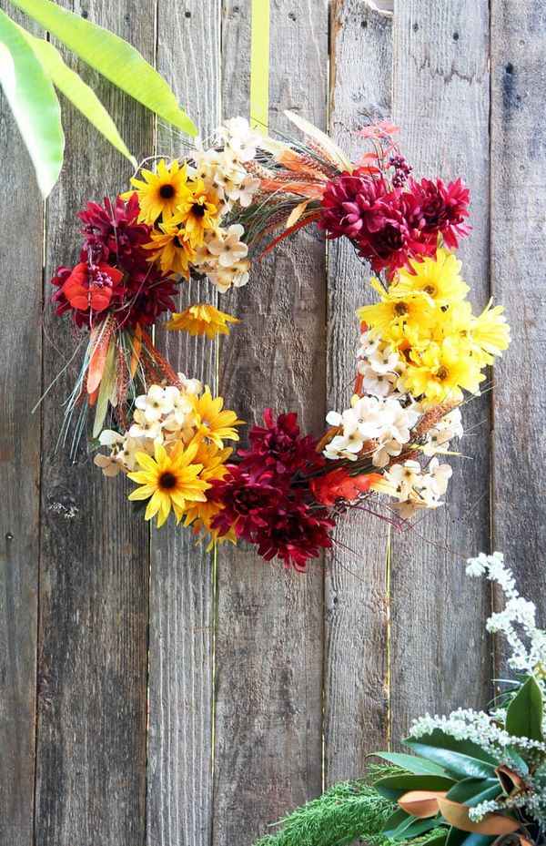 diy fall wreath thanksgiving decorations flowers and vine