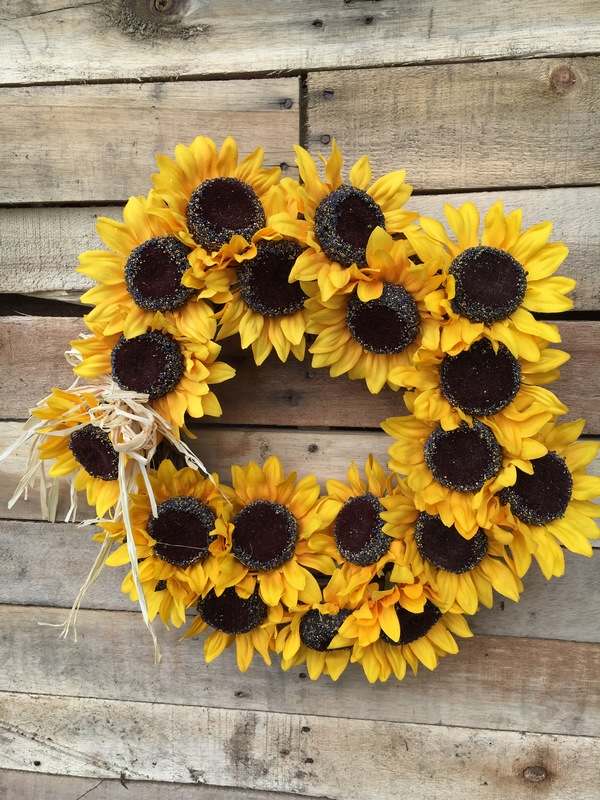 easy sunflower wreath outdoor decorating ideas