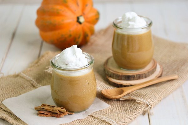 quick and easy desserts for Thanksgiving pumpkin panna cotta