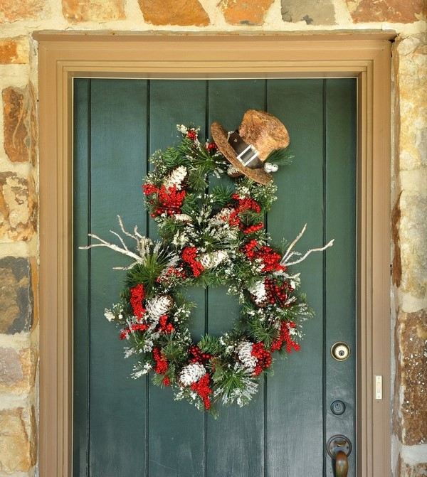 snowman christmas wreath on front door DIY decor ideas