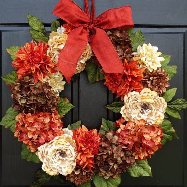 wreath of flowers fall thanksgiving decorating ideas