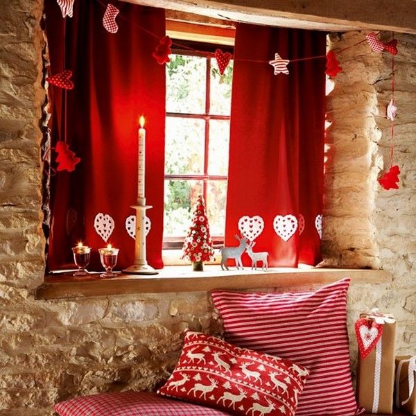Beautiful Christmas decorating ideas for windows