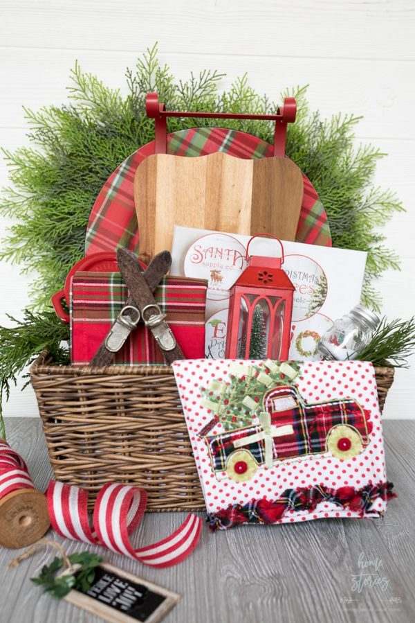 Christmas-gift-basket-ideas-kitchen-gift-basket