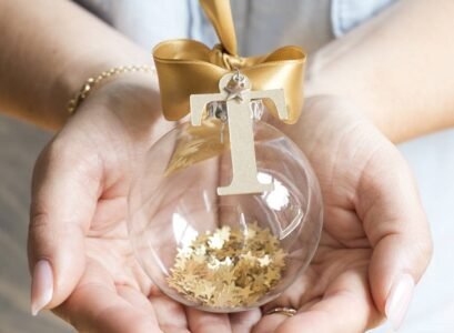 DIY-original-paper-cut-initials-bauble-and-glitter-star-confetti