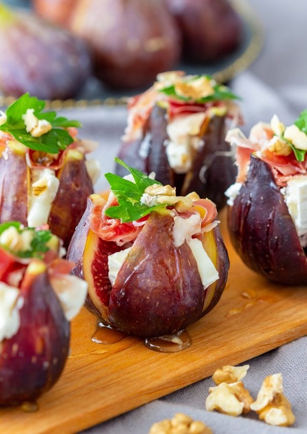New Years Eve party food ideas and recipes figs with goat cheese