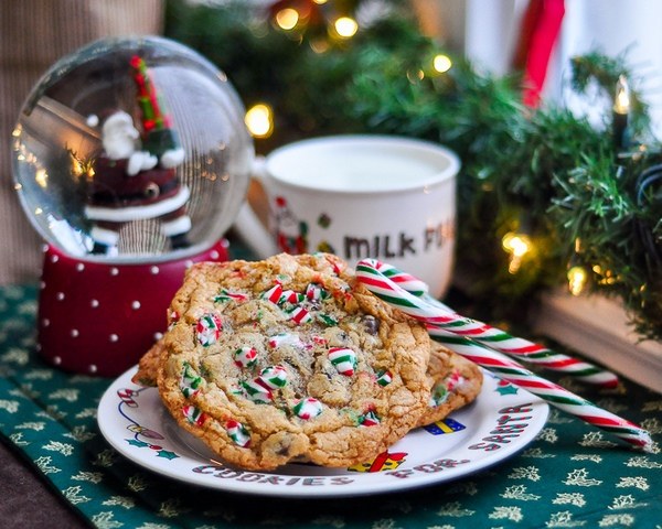 chocolate chip candy cane cookies for Santa