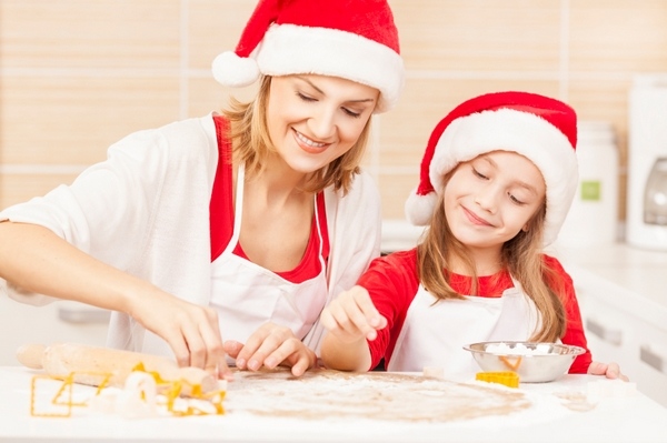 christmas cookie baking with children