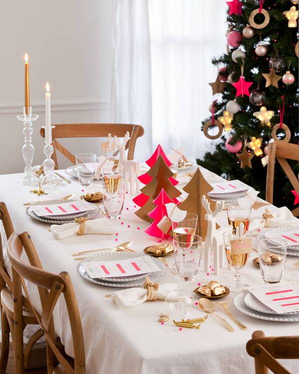 festive table decor ideas red white brown