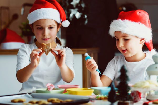 how to organize christmas cookie decorating party