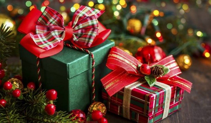 original christmas gift ideas for friends family and colleagues