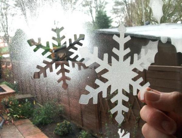 snowflake stencil for window decorating christmas ideas
