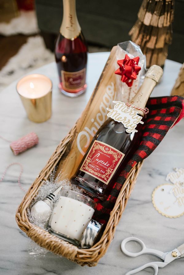 Best Christmas Gift Baskets To Give To Your Loved Ones This Christmas   Christmas Celebrations
