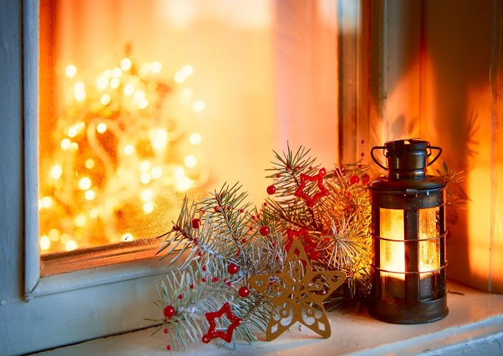 the best christmas window decorating ideas
