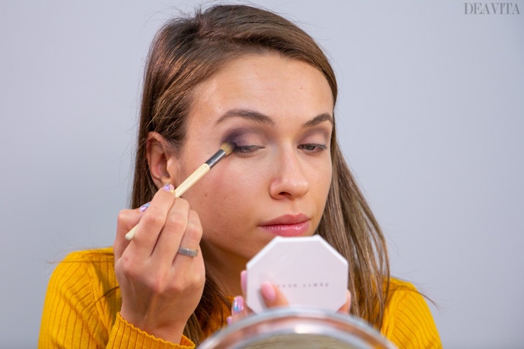 Apply dark chrome eyeshadow DIY makeup tutorial instructions