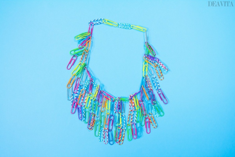 DIY Colorful necklace from paper clips