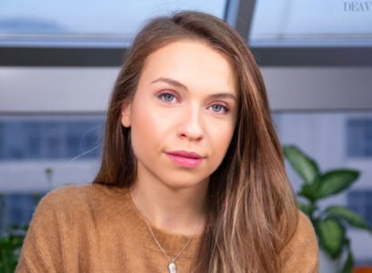 DIY-Dusty-Rose-Eyes-and-Mauve-Red-Lips-makeup-tutorial