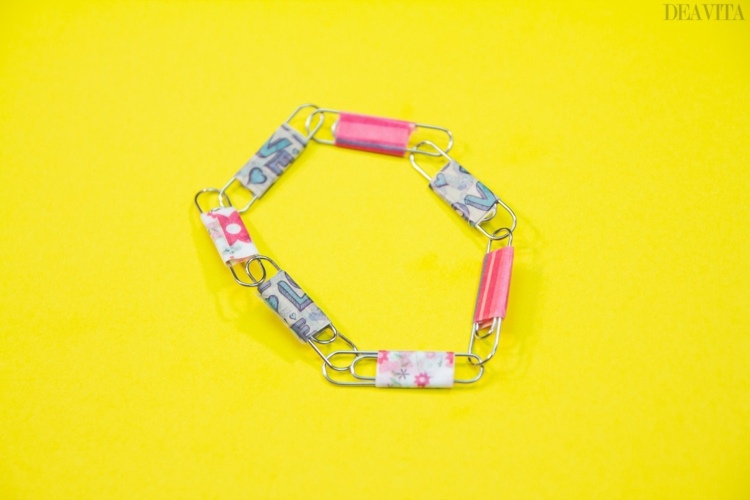 DIY Jewelry craft ideas for kids paperclip bracelet