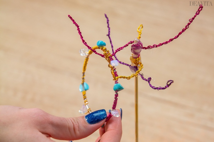 DIY Jewelry wire tree organizer tutorial