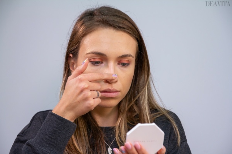 Highlight the bridge and the tip of the nose natural fall makeup ideas