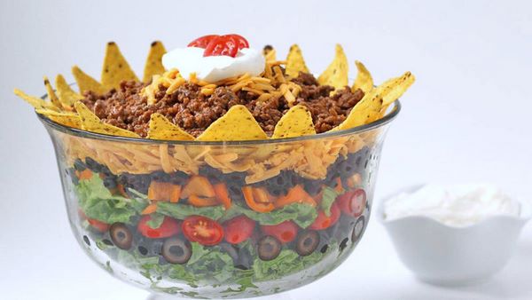 picnic food ideas Mexican dip salad recipe 
