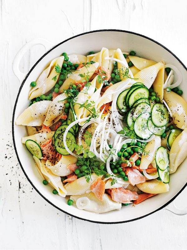Pasta salad with smoked salmon and vegetables