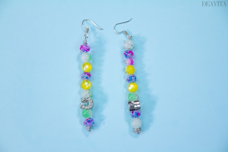 how to make earrings from colored beads and wire