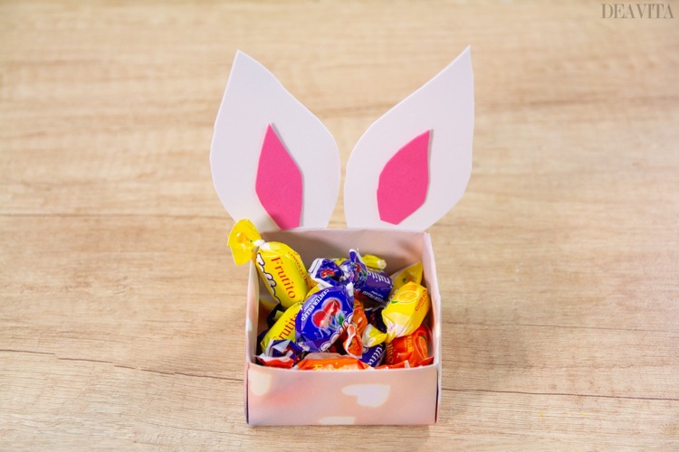 DIY Easter gift bunny candy box