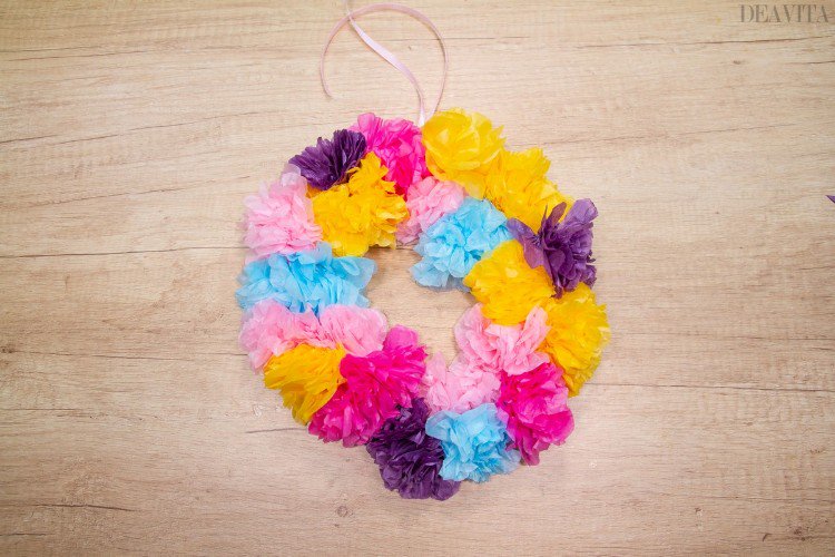 DIY Tissue paper flower wreath step by step fun craft ideas