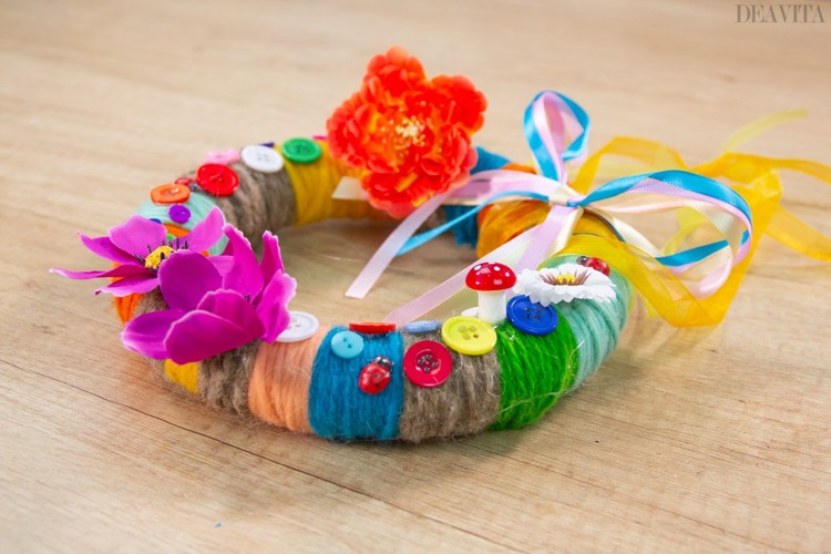 Easter craft ideas DIY yarn wreath handmade decorations