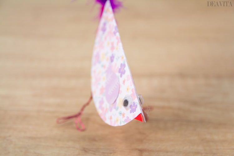 Easter crafts for kids How to make paper chicks