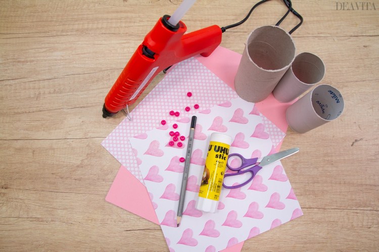 DIY desk organizer materials Fun paper craft ideas 